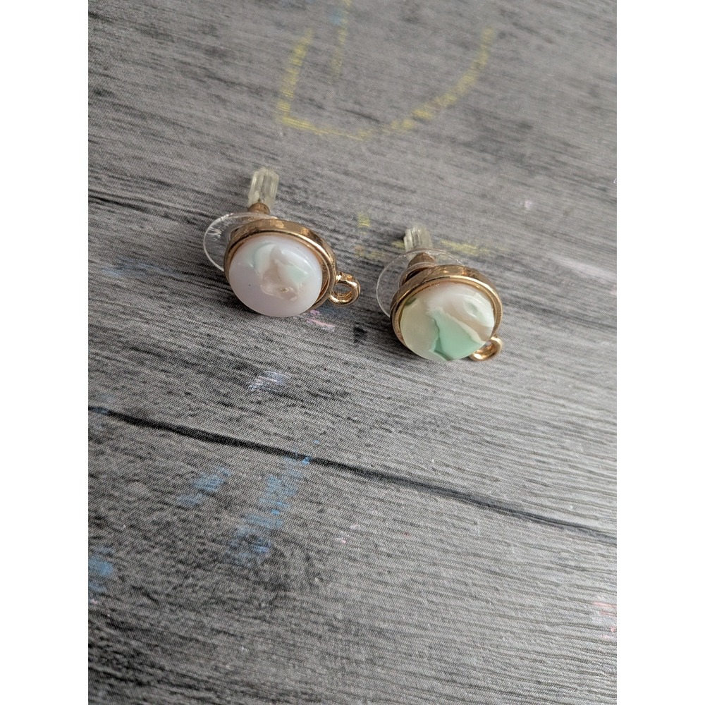 Gold Tone Round Marbled Resin Stud Earrings White Mint Green Pink Swirl